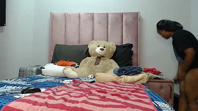 Abby 108 online show from 22, 12, 2025