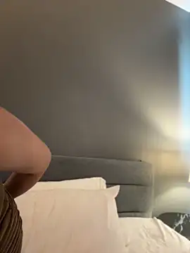 cherrycuteasian online show from 14, 5, 2026