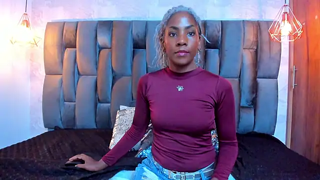 Lorenn Hill online show from 8, 8, 2026