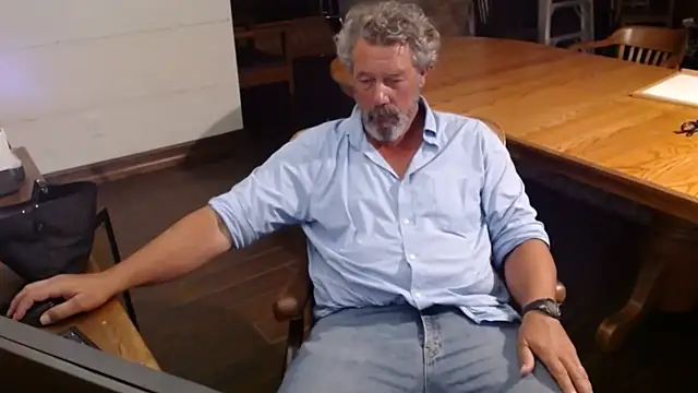 Snapshot of guy_manley chatting on 9, 7, 2026 guy manley online show from 9, 7, 2026
