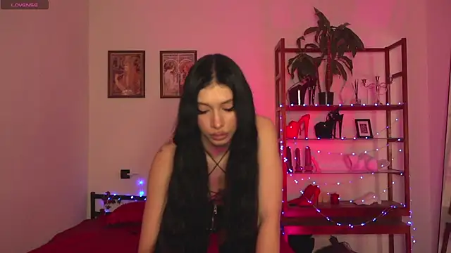 Olivia Faye online show from 8, 7, 2026