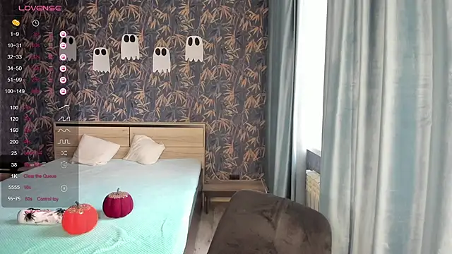 Kseni a online show from 29, 10, 2025