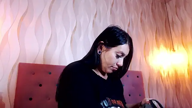 Naomi Braunx online show from 20, 5, 2026