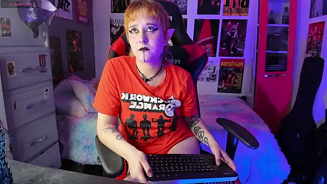 Snapshot of mistresscrowley666 chatting on 3, 10, 2025 mistresscrowley666 online show from 3, 10, 2025