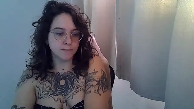 Blue Liz online show from 24, 10, 2025