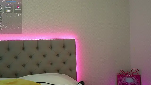 Katherinepinke online show from 21, 10, 2025