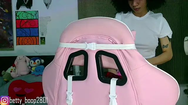 Snapshot of bettyboo2801 chatting on 8, 5, 2026 bettyboo2801 online show from 8, 5, 2026