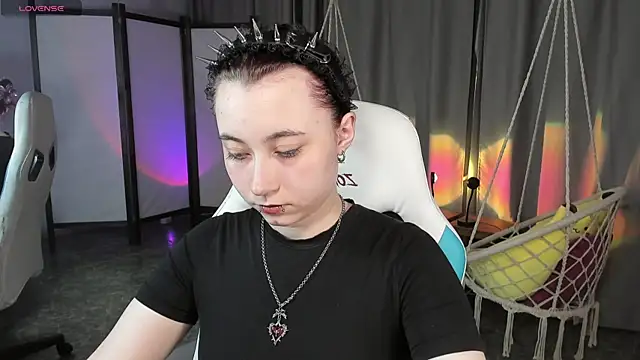 ClaraParks online show from 21, 4, 2026