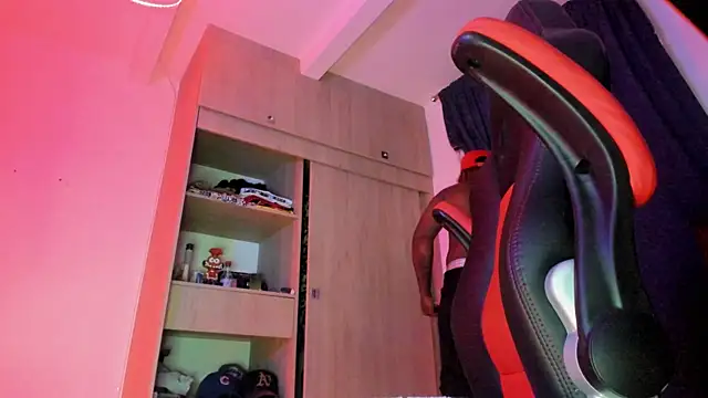 Snapshot of CorvisXnc0012 chatting on 23, 10, 2025 CorvisXnc0012 online show from 23, 10, 2025