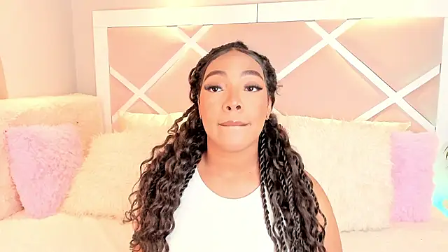 Snapshot of CarolinaSommerr chatting on 23, 9, 2025 CarolinaSommerr online show from 23, 9, 2025