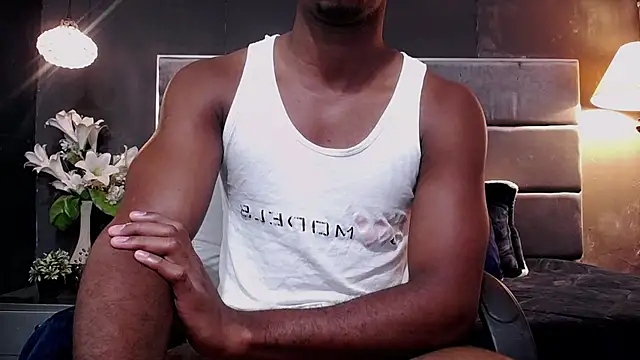 Snapshot of blackbignude chatting on 24, 10, 2025 blackbignude online show from 24, 10, 2025