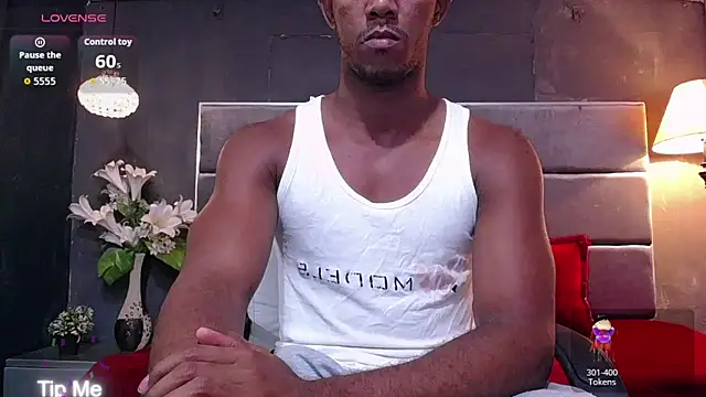 Snapshot of blackbignude chatting on 8, 10, 2025 blackbignude online show from 8, 10, 2025