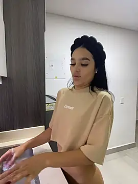 Dakota-Mitchell online show from 24, 11, 2025