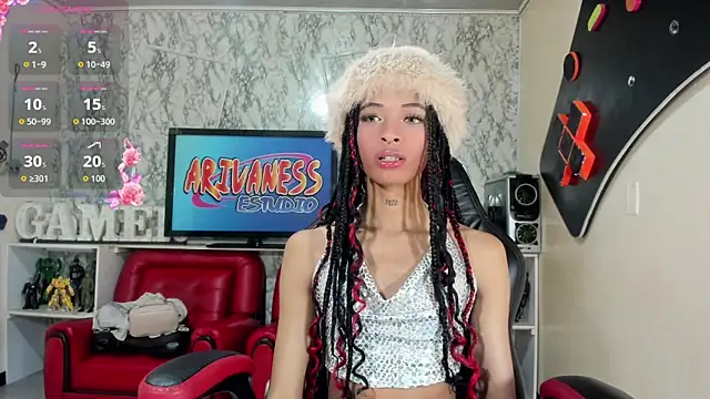 Dahlia Moss online show from 12, 10, 2025