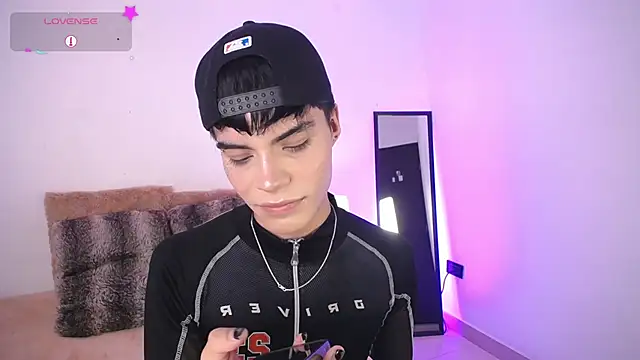 Dulcey  online show from 2, 11, 2025