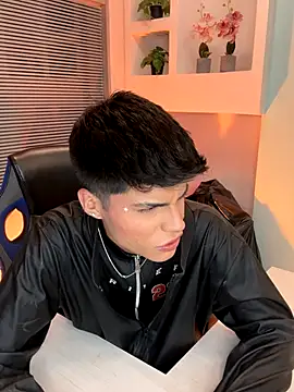 Dulcey  online show from 23, 10, 2025