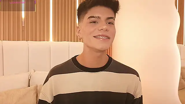 Dulcey  online show from 11, 3, 2026