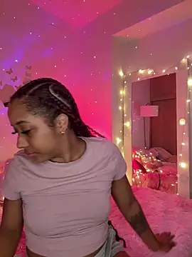 Snapshot of _Zahara_ chatting on 26, 5, 2026 Zahara online show from 26, 5, 2026