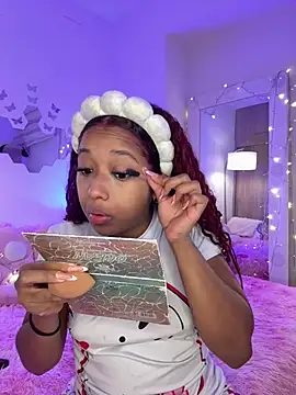 Snapshot of _Zahara_ chatting on 8, 6, 2026 Zahara online show from 8, 6, 2026