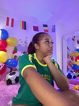 Snapshot of _Zahara_ chatting on 16, 6, 2026 Zahara online show from 16, 6, 2026