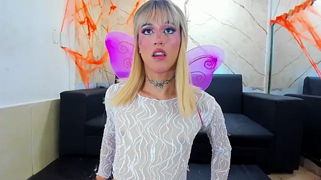 Snapshot of Aleska_GATE chatting on 30, 10, 2025 Aleska GATE online show from 30, 10, 2025