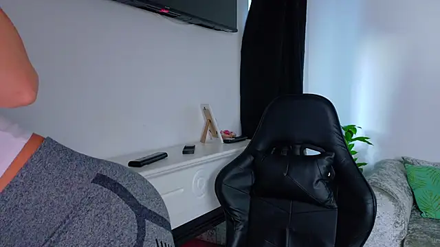 EvaBllake online show from 13, 2, 2026