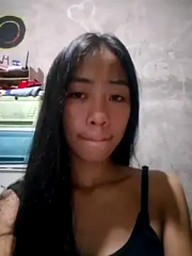 Snapshot of SweetMissPinay18 chatting on 1, 6, 2026 SweetMissPinay18 online show from 1, 6, 2026