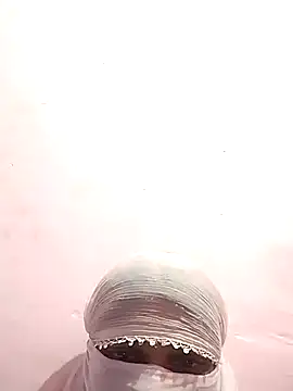 Snapshot of amolicars chatting on 9, 11, 2025 amolicars online show from 9, 11, 2025