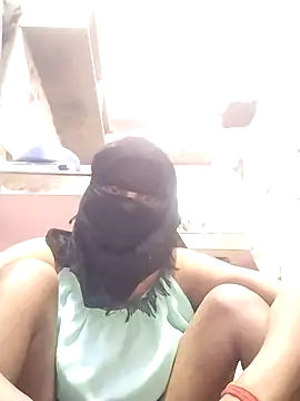 Snapshot of amolicars chatting on 6, 11, 2025 amolicars online show from 6, 11, 2025