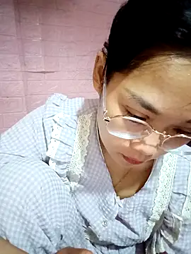 Snapshot of Maimai00 chatting on 27, 10, 2025 Maimai00 online show from 27, 10, 2025