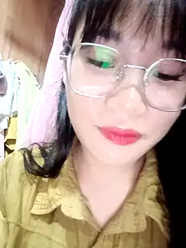 Snapshot of Maimai00 chatting on 20, 10, 2025 Maimai00 online show from 20, 10, 2025