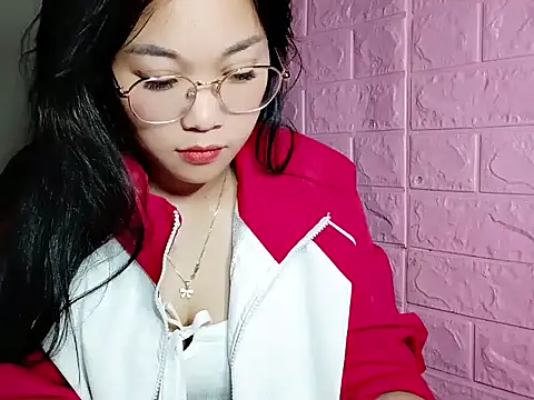 Snapshot of Maimai00 chatting on 16, 11, 2025 Maimai00 online show from 16, 11, 2025