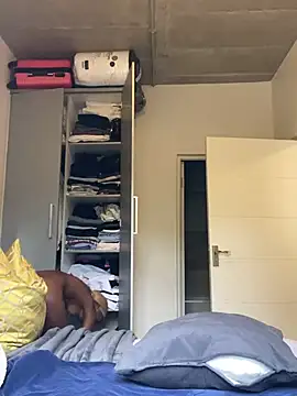 prettydollyy online show from 14, 4, 2026