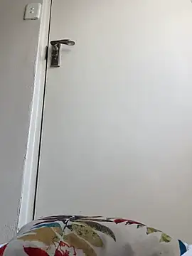 prettydollyy online show from 9, 4, 2026