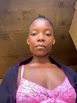Snapshot of prettydollyy chatting on 10, 5, 2026 prettydollyy online show from 10, 5, 2026