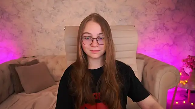 Snapshot of ArrinaWairr chatting on 1, 6, 2026 ArrinaWairr online show from 1, 6, 2026