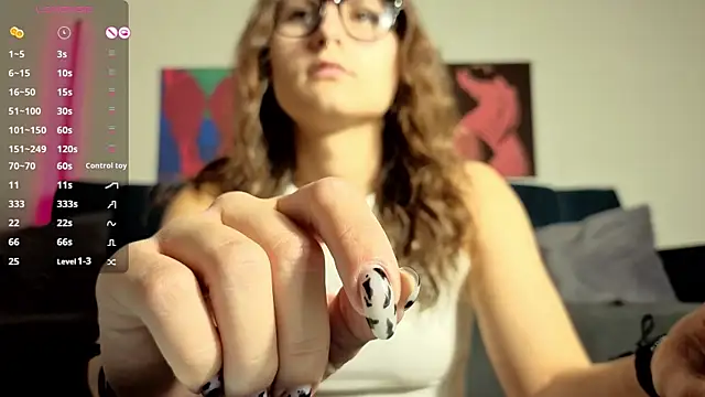 TrixiBell online show from 10, 10, 2025