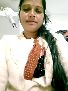 Snapshot of Cutreet chatting on 15, 12, 2025 Cutreet online show from 15, 12, 2025