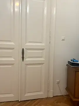 NellyExtraa online show from 28, 11, 2025