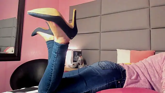 Snapshot of VidiaStons chatting on 23, 10, 2025 VidiaStons online show from 23, 10, 2025