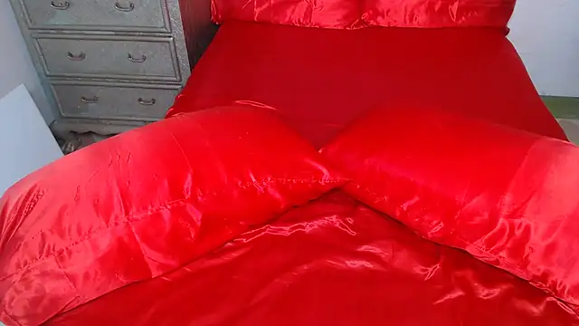 Snapshot of Ambra_ chatting on 26, 10, 2025 Ambra online show from 26, 10, 2025