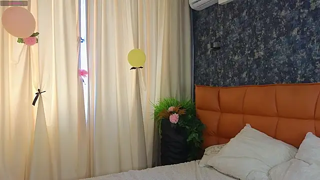 SoftBliss online show from 16, 9, 2025