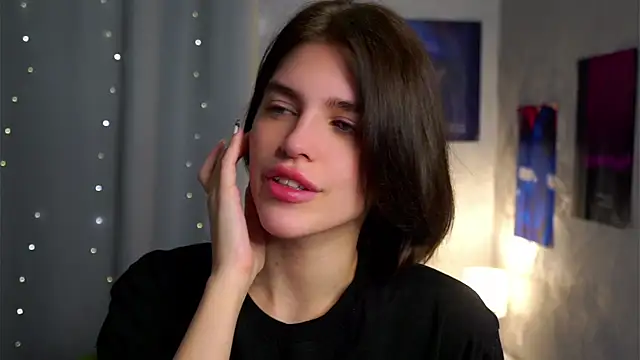 EleneButton online show from 5, 2, 2026