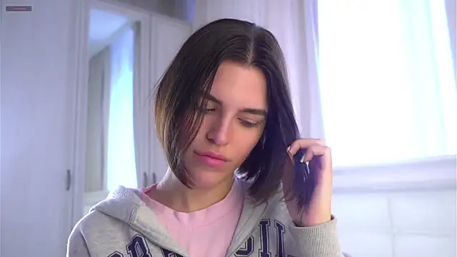 EleneButton online show from 11, 4, 2026