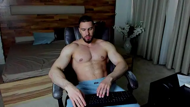 Snapshot of IvanHydee chatting on 5, 5, 2026 IvanHydee online show from 5, 5, 2026