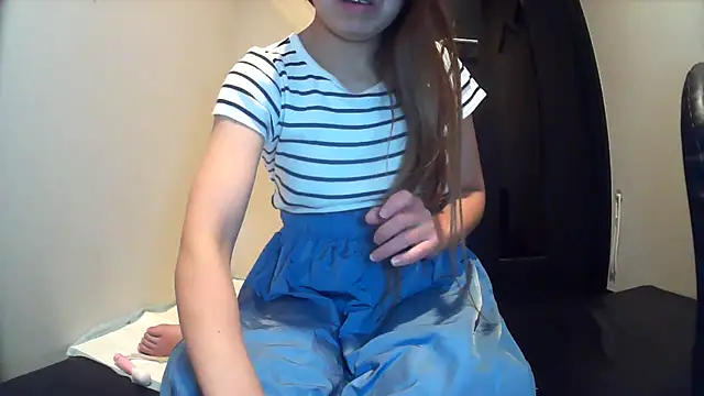 Snapshot of SAKI_saki_01 chatting on 13, 11, 2025 SAKI saki 01 online show from 13, 11, 2025