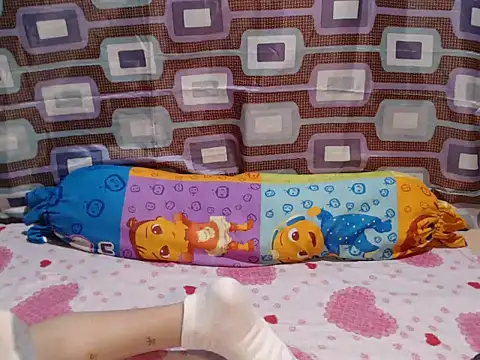 UrKitty lover18 online show from 18, 4, 2026