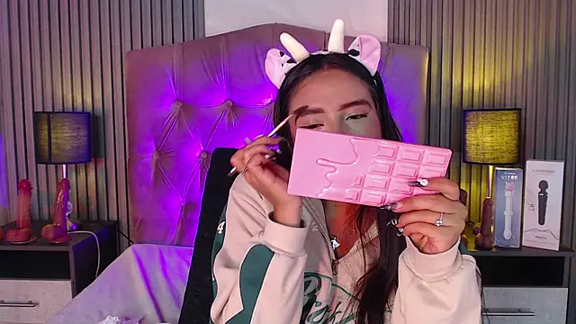 Bonnali lune online show from 21, 10, 2025