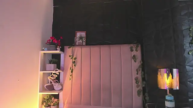 Bonnali lune online show from 9, 2, 2026