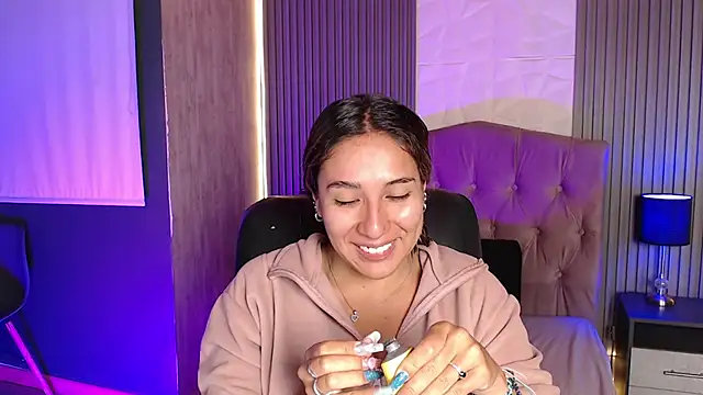 Snapshot of Bonnali_lune chatting on 27, 6, 2026 Bonnali lune online show from 27, 6, 2026